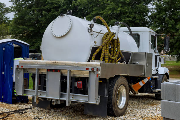 Best Portable restroom trailer rental  in Milan, MO